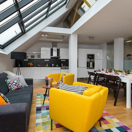 Empirent Rose Apartments Prag Eksteriør billede